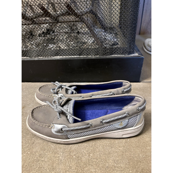 Shoes Flats By Sperry In Silver, Size: 9